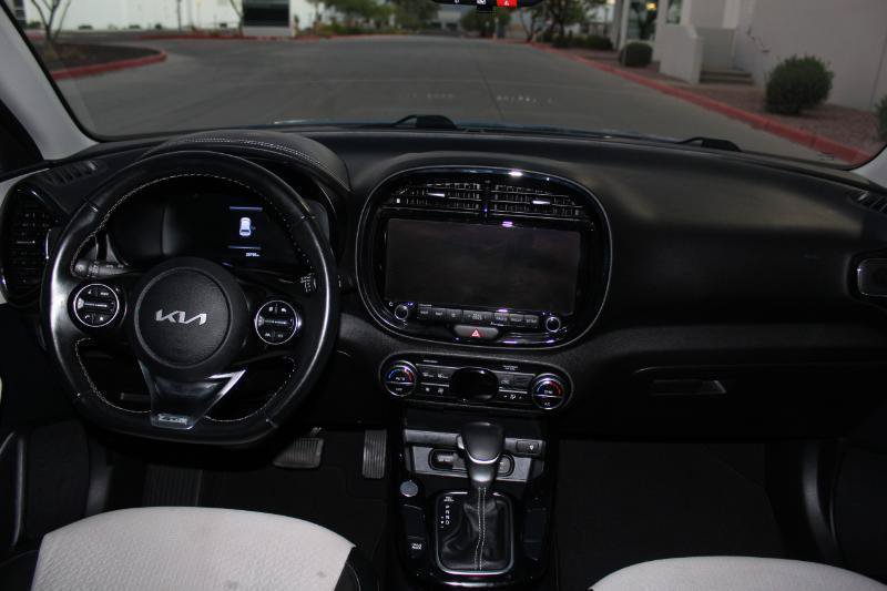Used 2024 Kia Soul GT-Line FWD image 18