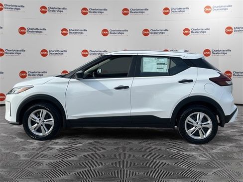 New 2025 Nissan Kicks Play S image 2