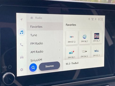 Certified 2025 Toyota Camry SE image 21