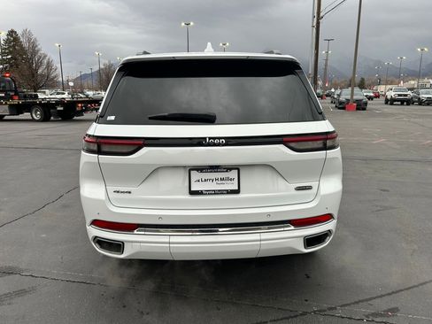 Used 2022 Jeep Grand Cherokee Overland image 4