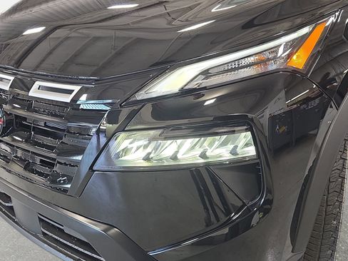 New 2026 Nissan Rogue SV AWD/4WD image 30