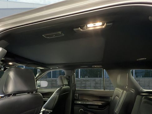 Certified 2021 Ford Expedition Limited image 10