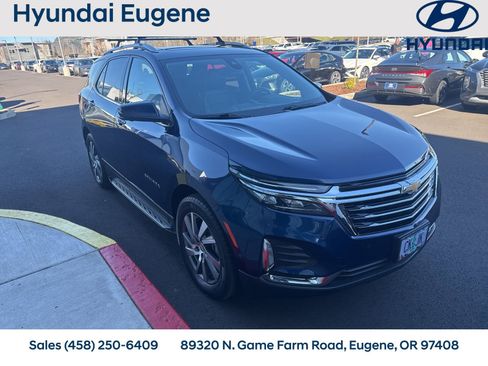 Used 2023 Chevrolet Equinox Premier image 2
