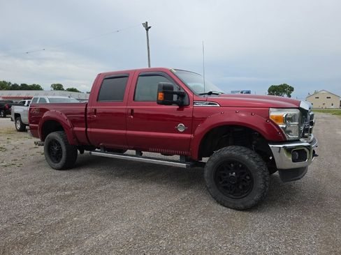 Used 2016 Ford F250 Lariat w/ Lariat Interior Package AWD/4WD image 3