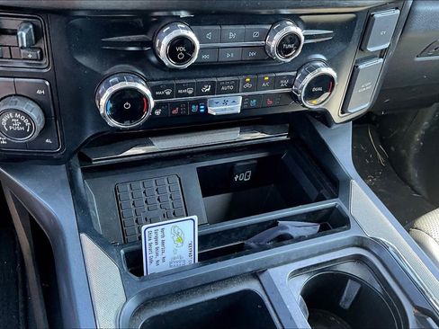 Used 2024 Ford F250 Lariat w/ Tremor Off-Road Package AWD/4WD image 17