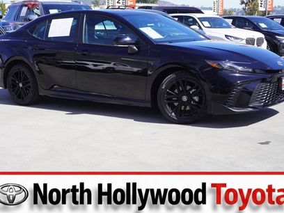 Used 2025 Toyota Camry SE w/ Convenience Package