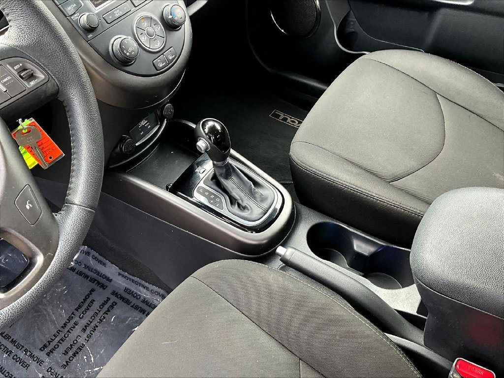 Used 2012 Kia Soul + w/ Audio Pkg FWD image 20