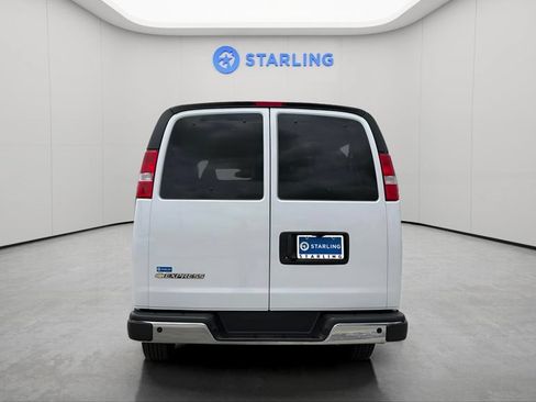 Certified 2025 Chevrolet Express 3500 LT w/ LT Preferred Equipment Group RWD image 7