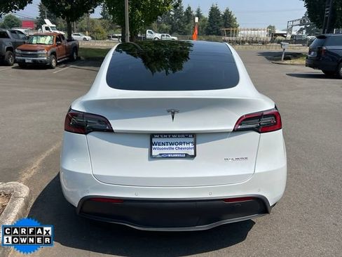Used 2022 Tesla Model Y Performance AWD/4WD image 6