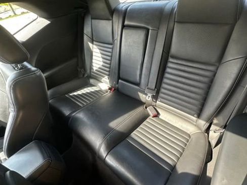 Used 2010 Dodge Challenger R/T RWD image 18
