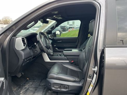 Used 2024 Toyota Tundra Platinum AWD/4WD image 6