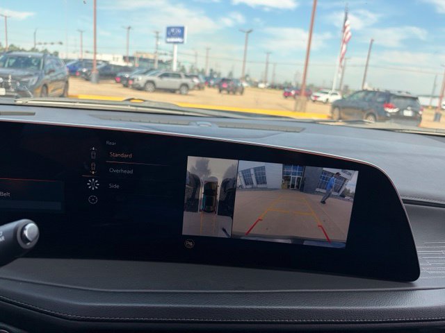 Used 2025 Cadillac XT4 Premium Luxury FWD image 15