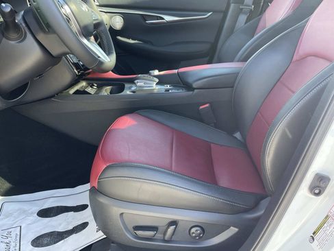 Used 2024 INFINITI QX50 Sport image 15