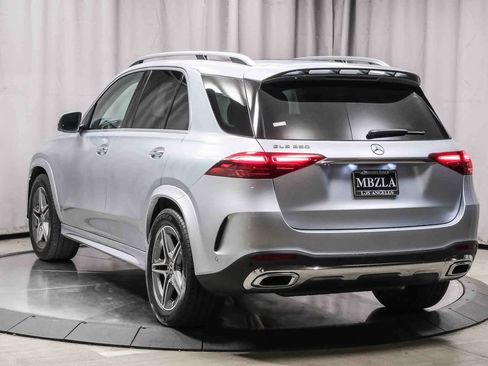 Used 2025 Mercedes-Benz GLE 350 4MATIC image 2