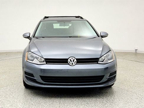 Used 2017 Volkswagen Golf S AWD/4WD image 2
