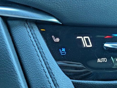 Certified 2025 Cadillac XT5 Premium Luxury image 24