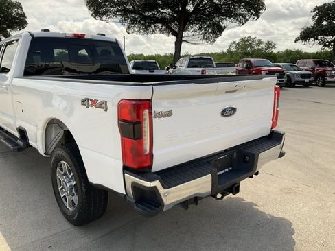 Certified 2024 Ford F250 Lariat AWD/4WD image 16