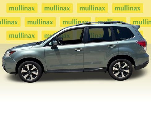 Used 2018 Subaru Forester 2.5i Premium AWD/4WD image 11