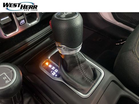 Used 2026 Jeep Wrangler Unlimited Sport AWD/4WD image 8