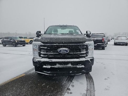 Used 2024 Ford F350 XL image 2