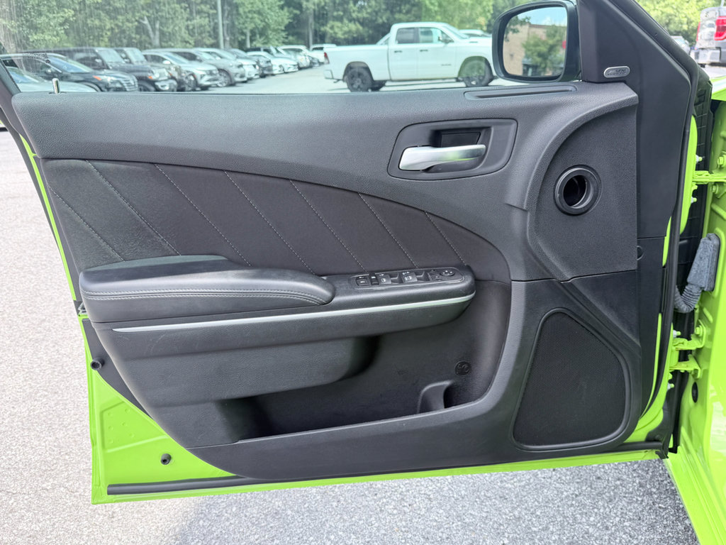Used 2023 Dodge Charger SXT RWD image 28