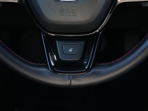 Used 2025 Honda Pilot Black Edition image 26