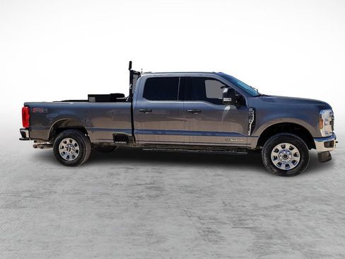 Used 2024 Ford F250 XLT image 12