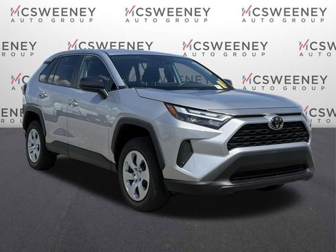 Used 2024 Toyota RAV4 LE image 7