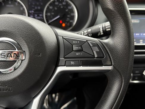 Used 2021 Nissan Kicks S FWD image 29
