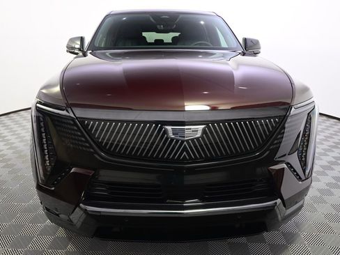 Certified 2025 Cadillac Escalade IQ Sport 2 AWD/4WD image 10