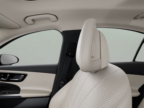 Used 2025 Mercedes-Benz E 350 Sedan image 42