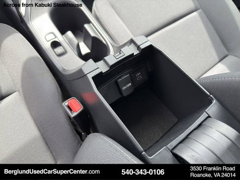 Used 2023 Toyota Corolla LE image 25