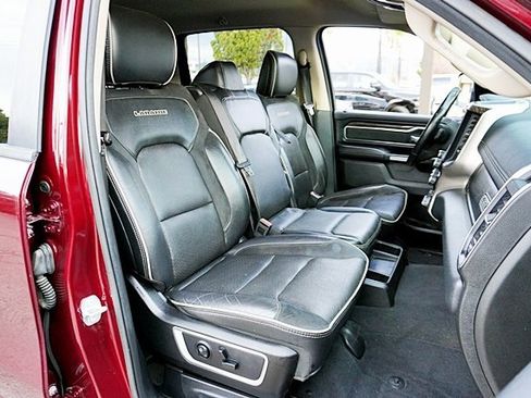 Used 2019 RAM 1500 Laramie image 12