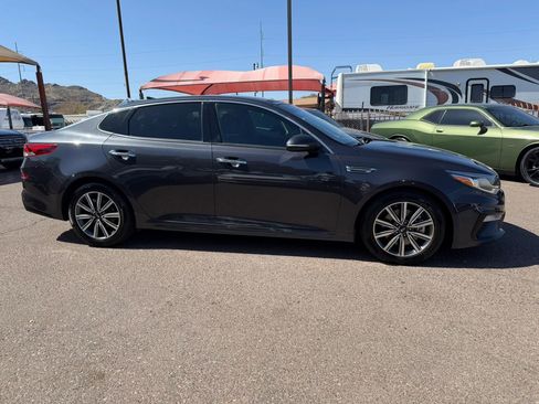 Used 2019 Kia Optima EX w/ EX Premium Package FWD image 4