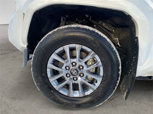 Used 2024 Toyota Tacoma Limited image 14