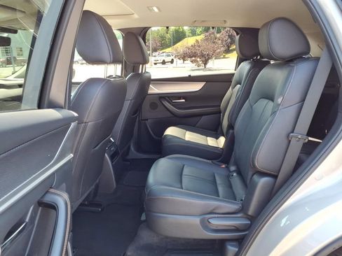Used 2025 MAZDA CX-90 3.3 Turbo w/ Preferred Package AWD/4WD image 5