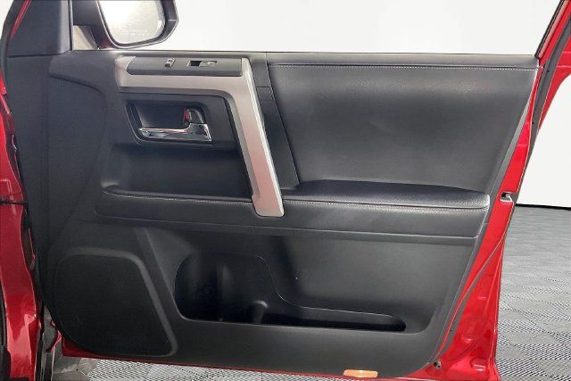 Used 2022 Toyota 4Runner SR5 Premium AWD/4WD image 22