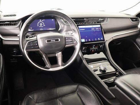 Used 2022 Jeep Grand Cherokee L Limited image 2