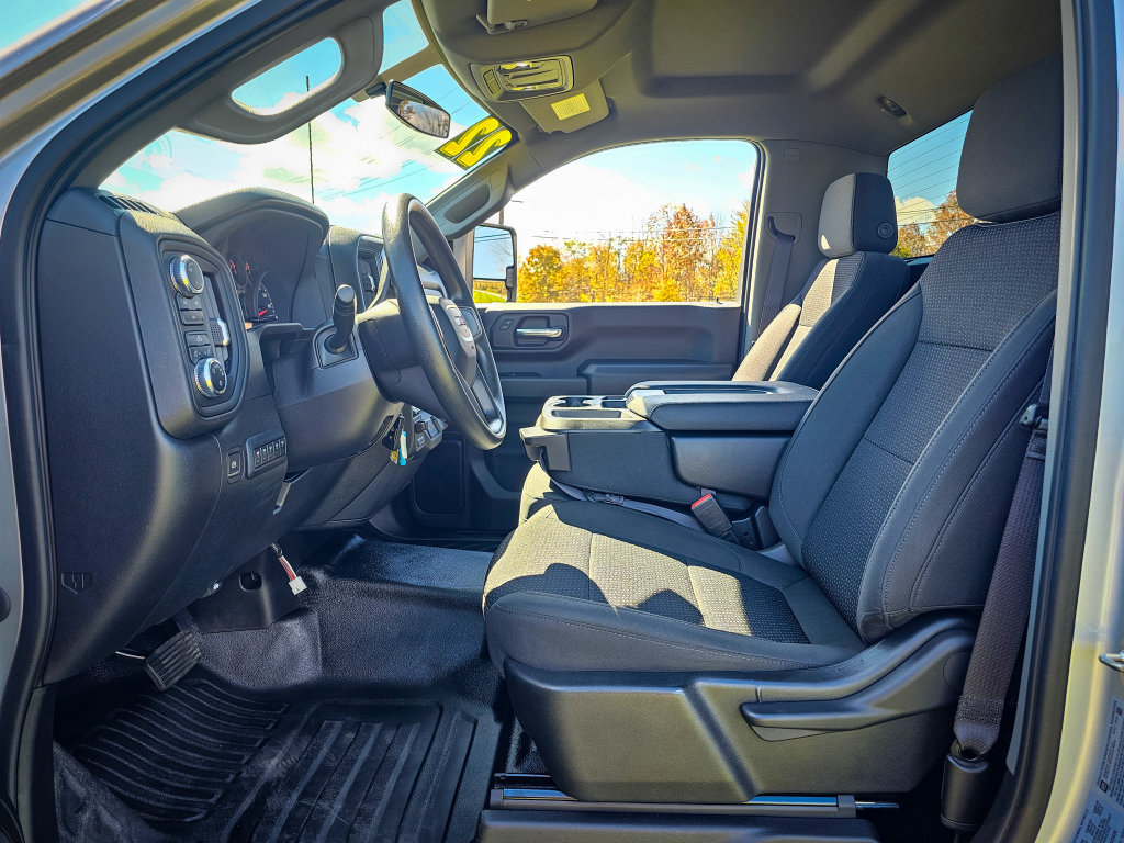 Used 2022 GMC Sierra 3500 Pro w/ Convenience Package AWD/4WD image 14