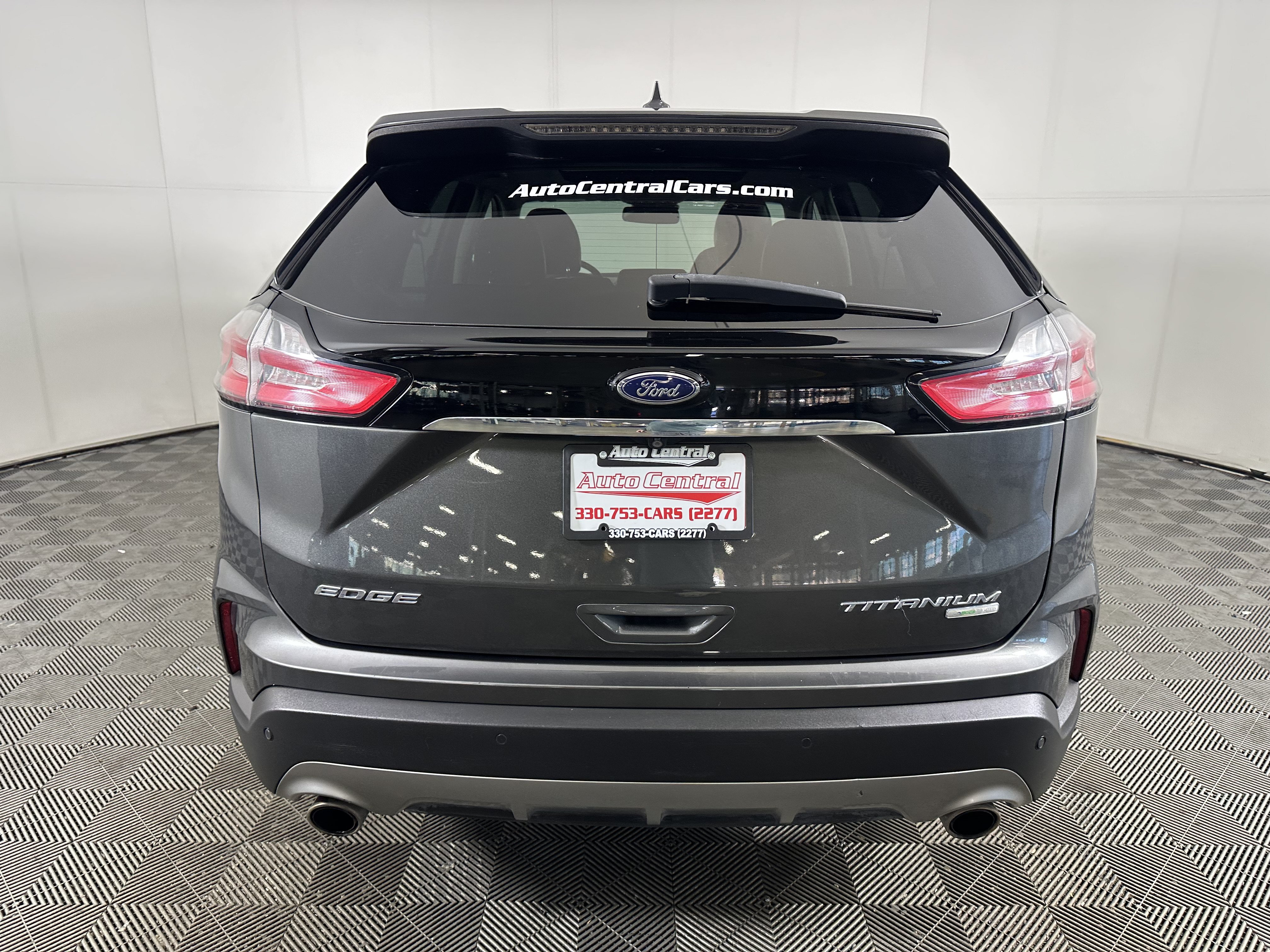 Used 2019 Ford Edge Titanium w/ Equipment Group 301A AWD/4WD image 7