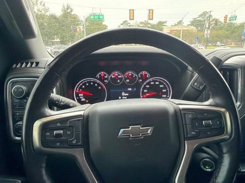 Used 2020 Chevrolet Silverado 1500 LT Trail Boss w/ Convenience Package AWD/4WD image 9