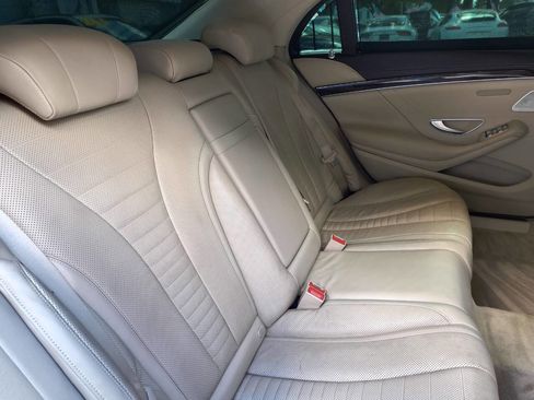 Used 2019 Mercedes-Benz S 560 Sedan image 46