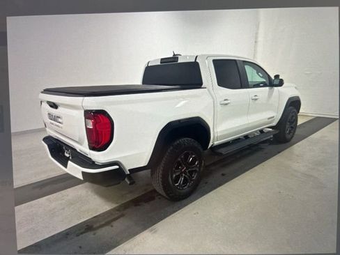 Used 2024 GMC Canyon Elevation image 2