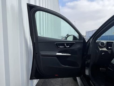 Certified 2025 Mercedes-Benz GLC 300 image 11