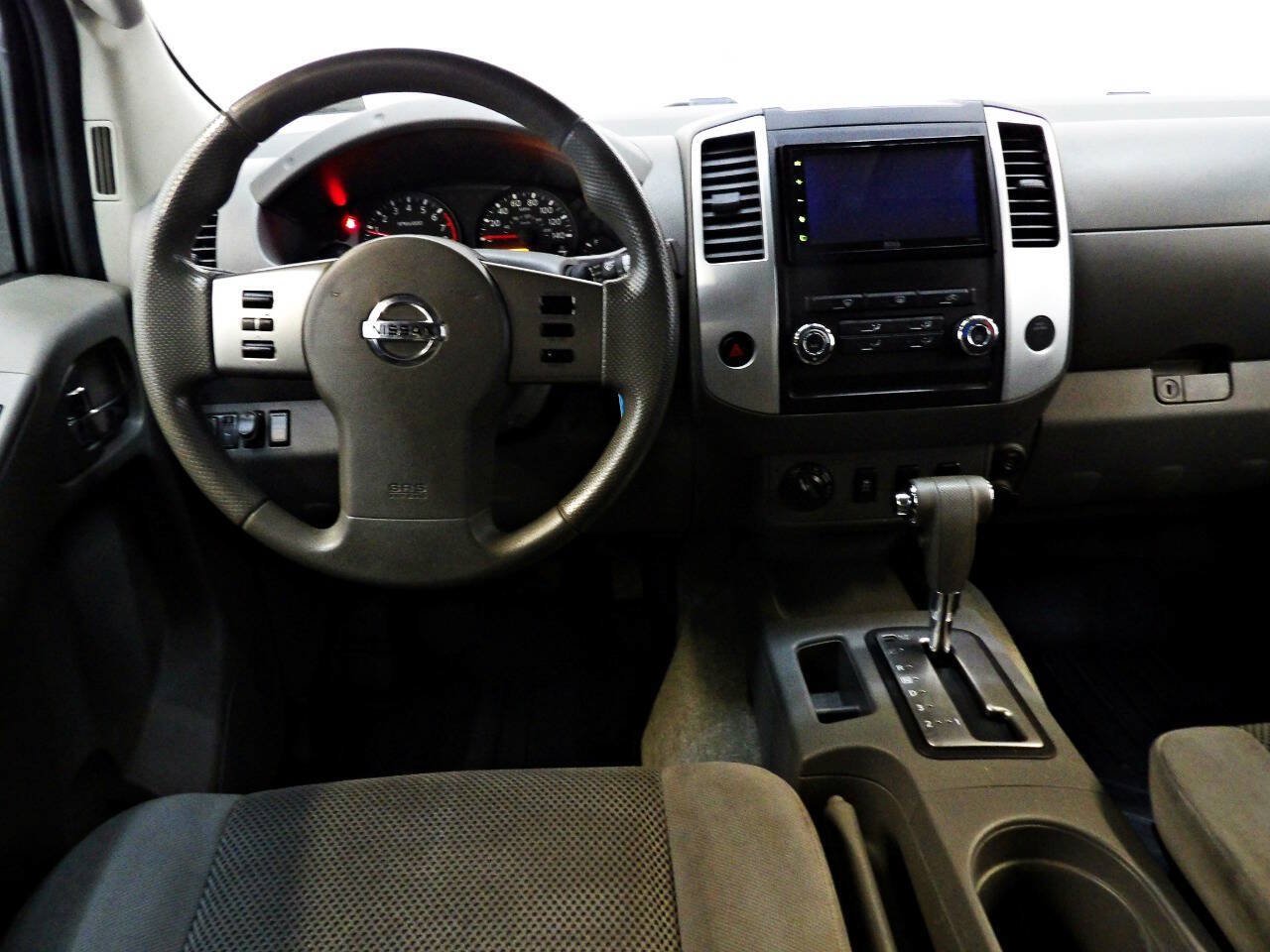 Used 2012 Nissan Frontier SV w/ SV Premium Utility Pkg AWD/4WD image 20