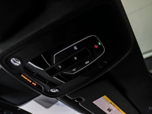 Used 2023 Audi RS 6 w/ Black Optic Package image 47