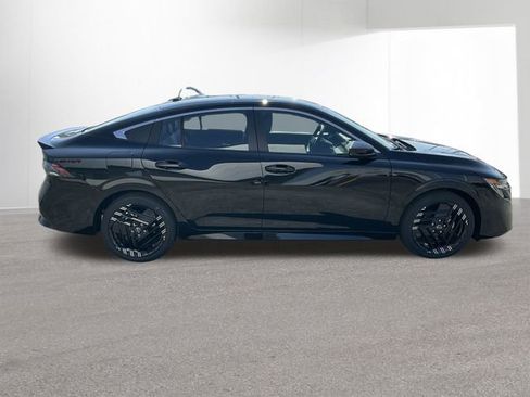 New 2026 Nissan Sentra SR w/ SR Premium Package FWD image 32