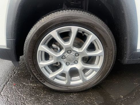 Certified 2022 Jeep Compass Latitude AWD/4WD image 11