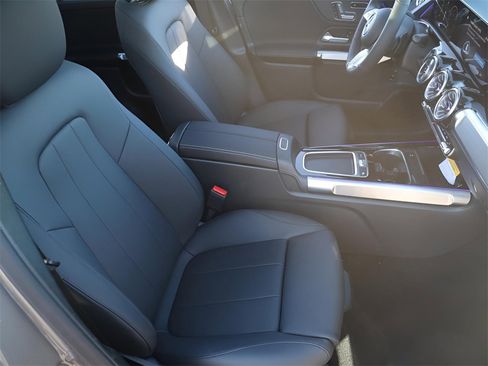 New 2026 Mercedes-Benz GLB 250 4MATIC image 14
