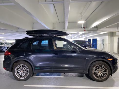 Used 2014 Porsche Cayenne Diesel image 3